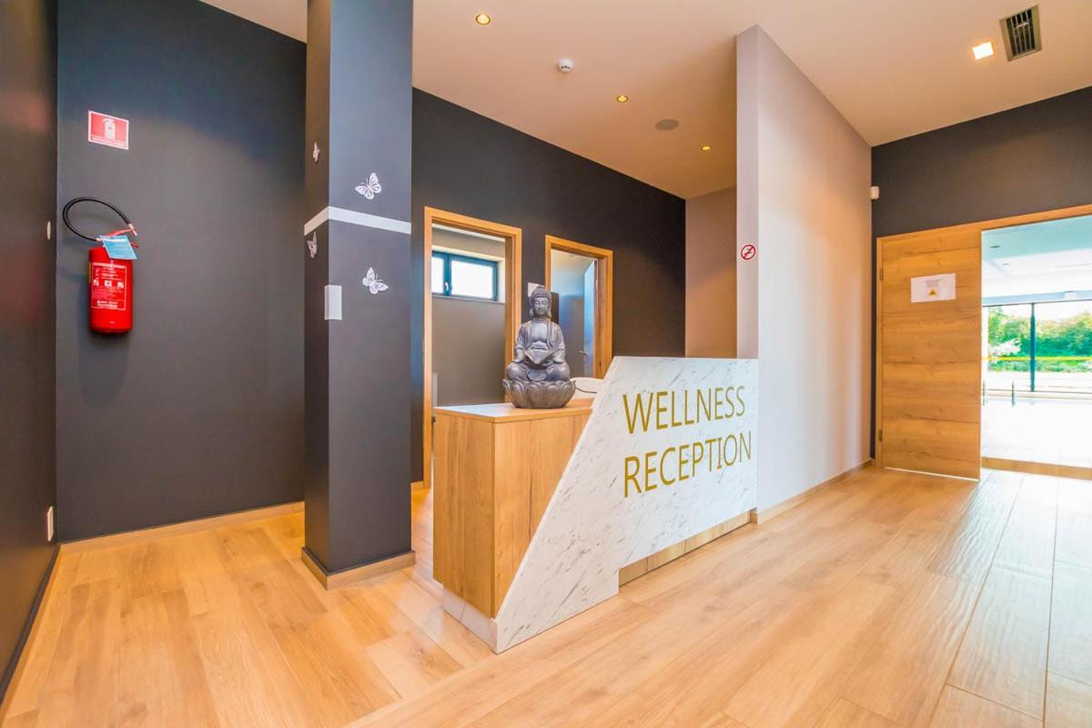 Tar-Vabriga Hotel Delfin Lanterna מראה חיצוני תמונה