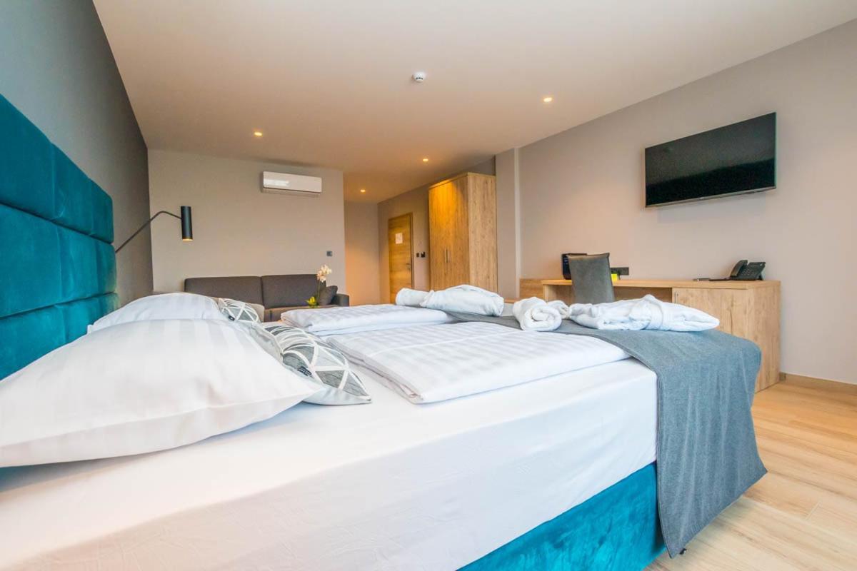 Tar-Vabriga Hotel Delfin Lanterna מראה חיצוני תמונה
